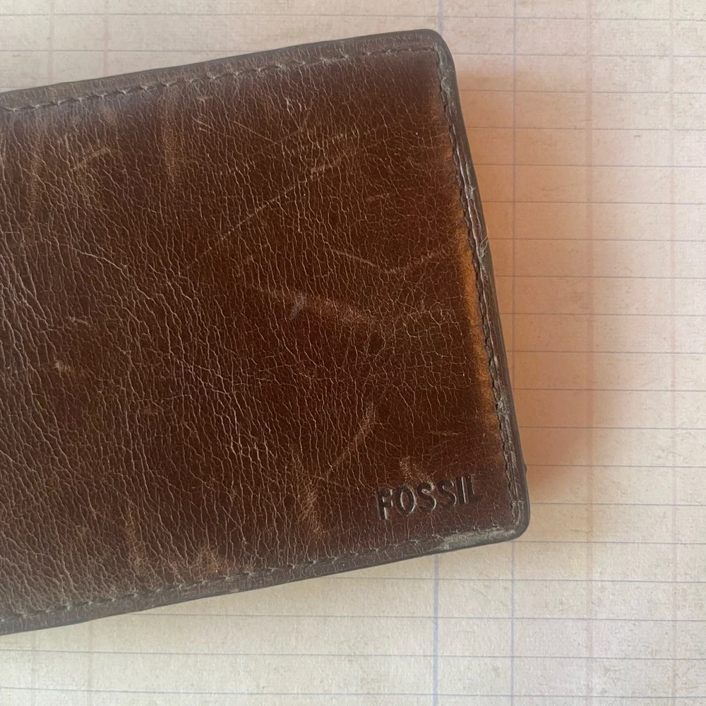 Fossil Men's Brown Leather Wallet